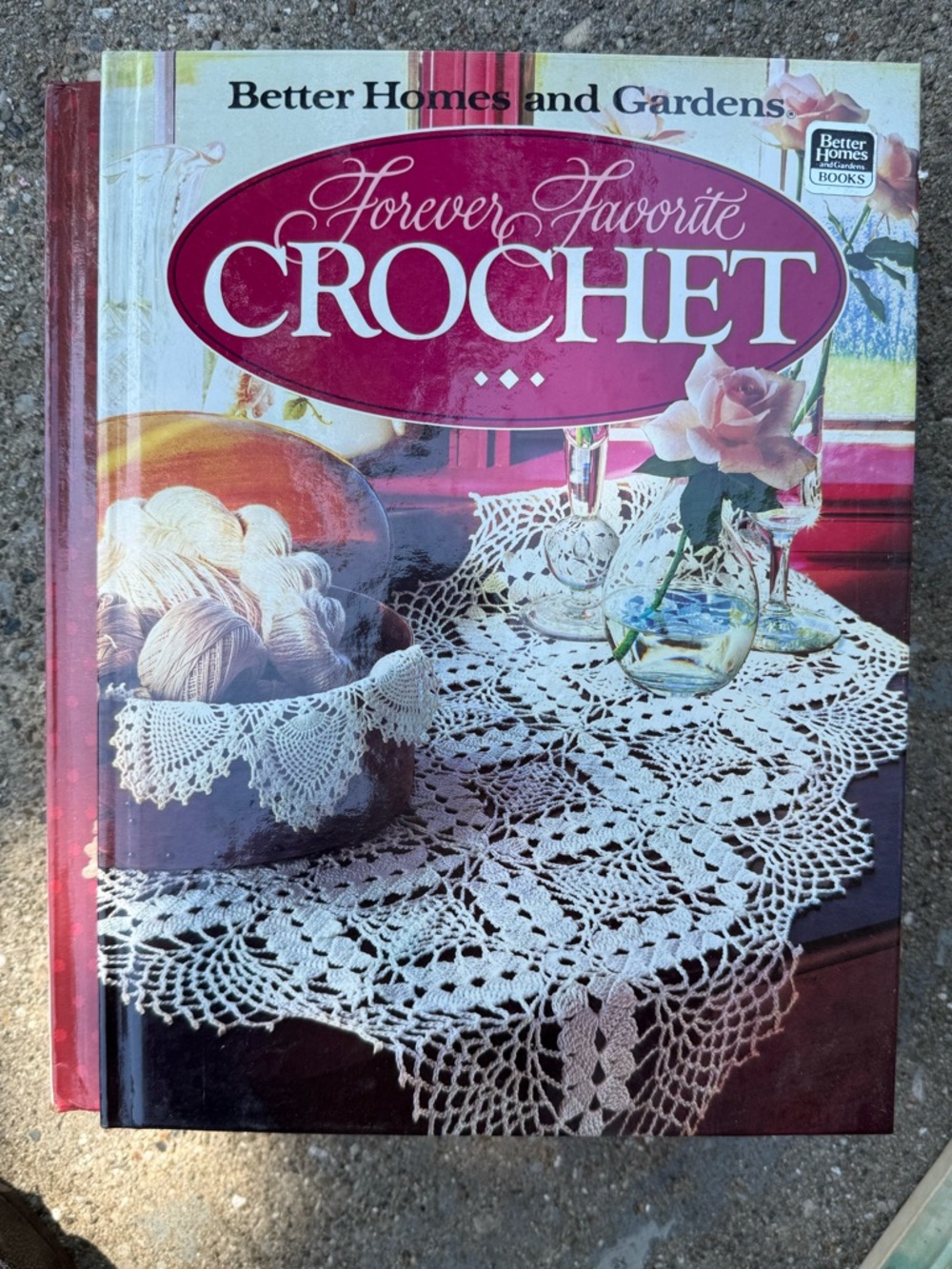 Better Homes And Gardens Crochet Patterns Book - White, Pink
